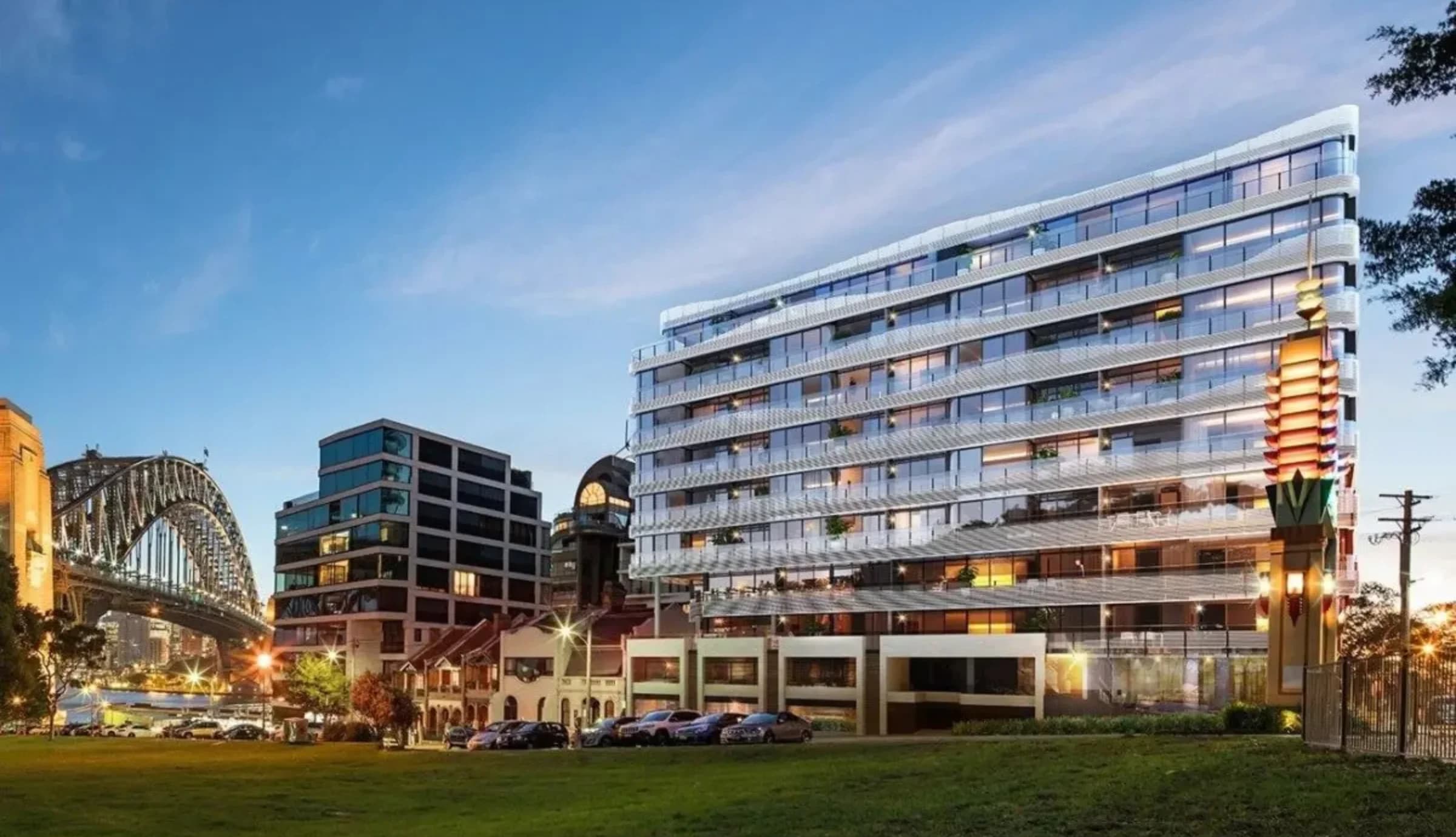 Building at 30 Alfred Street, Milsons Point, with the Sydney Harbour Bridge in the background
